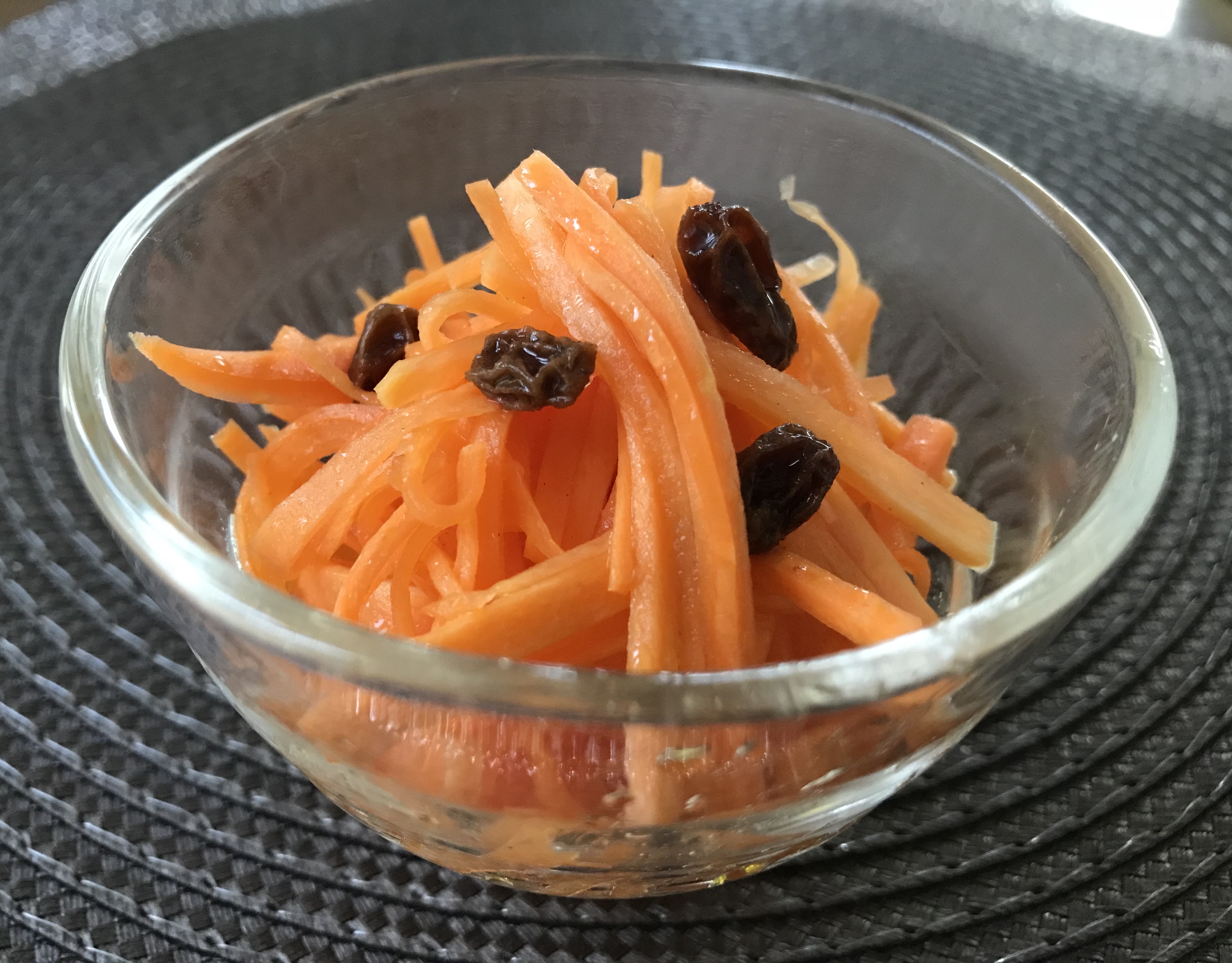 人参とレーズンのマリネ